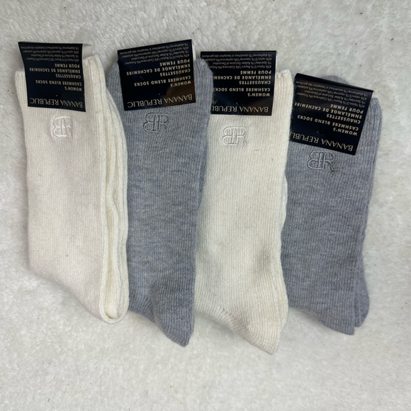 BANANA REPUBLIC CASHMERE BLEND SOCK - Picture 1 of 3